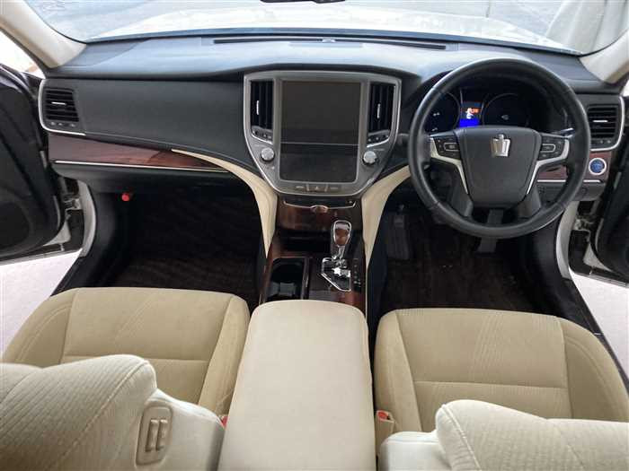 2013 Toyota Crown Hybrid DAA-AWS210 (UW-69ad002981567)[16]