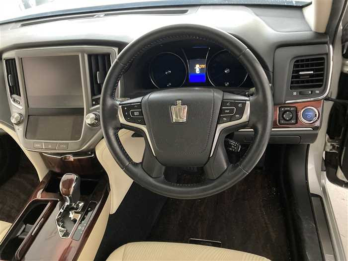 2013 Toyota Crown Hybrid DAA-AWS210 (UW-69ad002981567)[17]