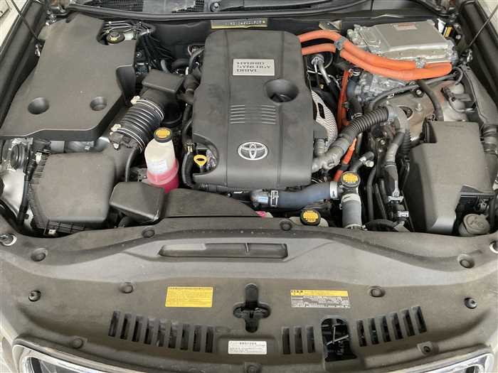 2013 Toyota Crown Hybrid DAA-AWS210 (UW-69ad002981567)[24]