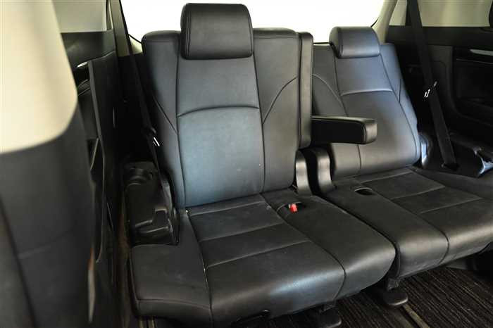 2021 Toyota Vellfire 3BA-AGH30W (UW-69ad0029b9b68)[12]