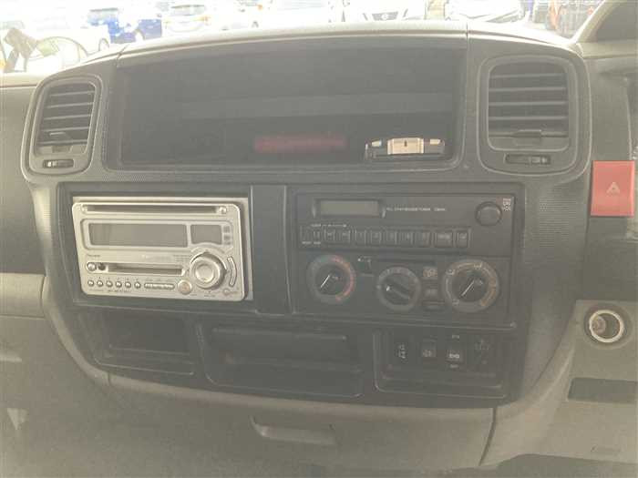 2011 Nissan Atlas PKG-SZ2F24 (UW-69ad002a73828)[16]