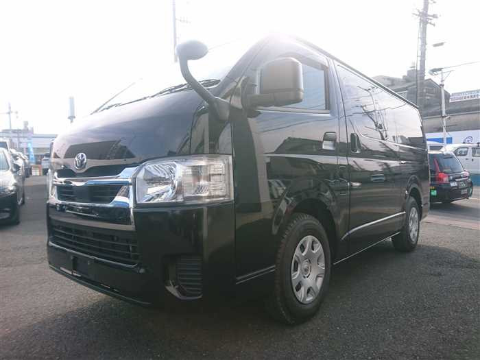 2022 Toyota Hiace Van GDH201V (UW-69ad003aecc73)[3]