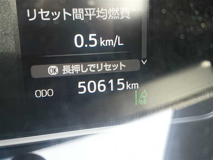 2022 Toyota Hiace Van GDH201V (UW-69ad003aecc73)[21]