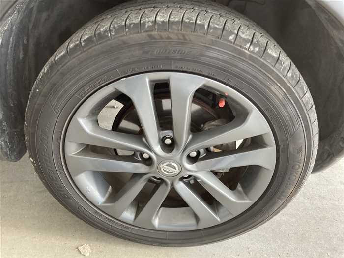 2013 Nissan JUKE DBA-YF15 (UW-69ad003d5dd1f)[7]