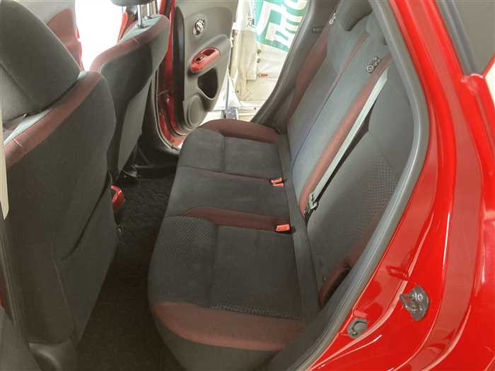 2013 Nissan JUKE DBA-YF15 (UW-69ad003d5dd1f)[13]