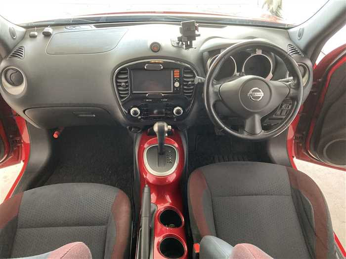 2013 Nissan JUKE DBA-YF15 (UW-69ad003d5dd1f)[15]