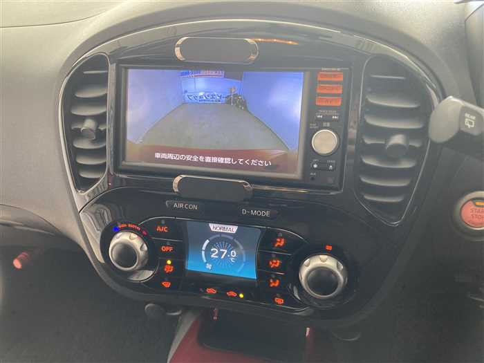 2013 Nissan JUKE DBA-YF15 (UW-69ad003d5dd1f)[19]
