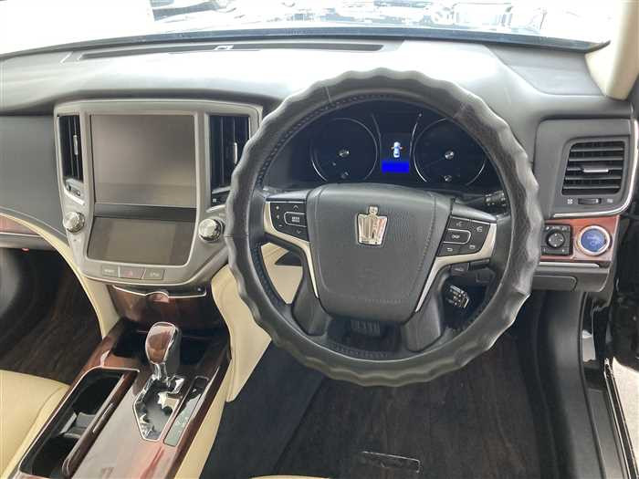 2015 Toyota Crown Hybrid DAA-AWS210 (UW-69ad003f04c2e)[18]