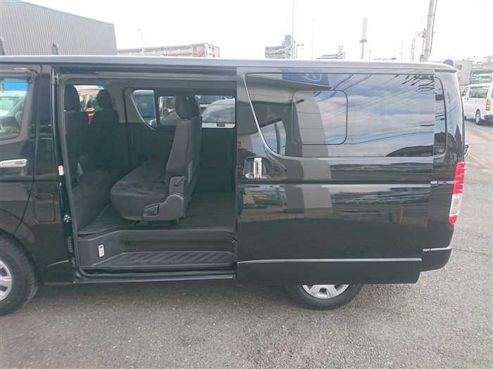 2020 Toyota Hiace Van GDH201V (UW-69ad004214e83)[13]
