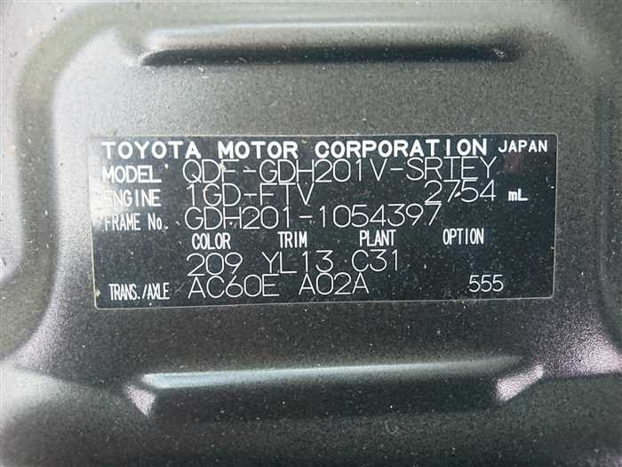 2020 Toyota Hiace Van GDH201V (UW-69ad004214e83)[28]