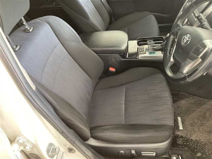 2013 Toyota Mark X DBA-GRX130 (UW-69ad000043e8e)[12]