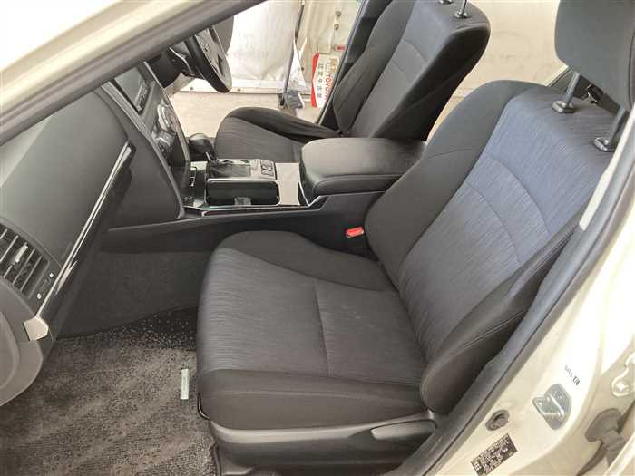 2013 Toyota Mark X DBA-GRX130 (UW-69ad000043e8e)[17]