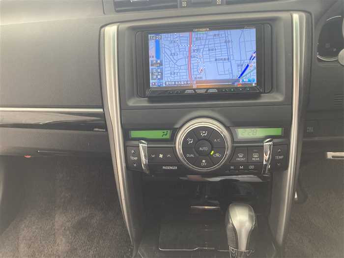 2013 Toyota Mark X DBA-GRX130 (UW-69ad000043e8e)[21]