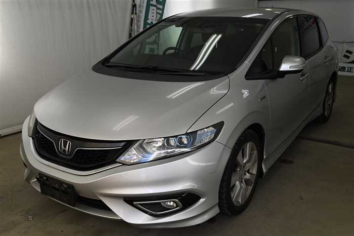 2015 Honda Jade Hybrid DAA-FR4