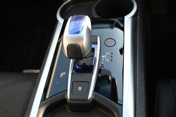 2015 Honda Jade Hybrid DAA-FR4 (UW-69a69416a4bab)[22]