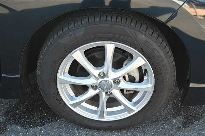 2015 Honda SHUTTLE HYBRID DAA-GP7 (UW-69a6941789641)[7]