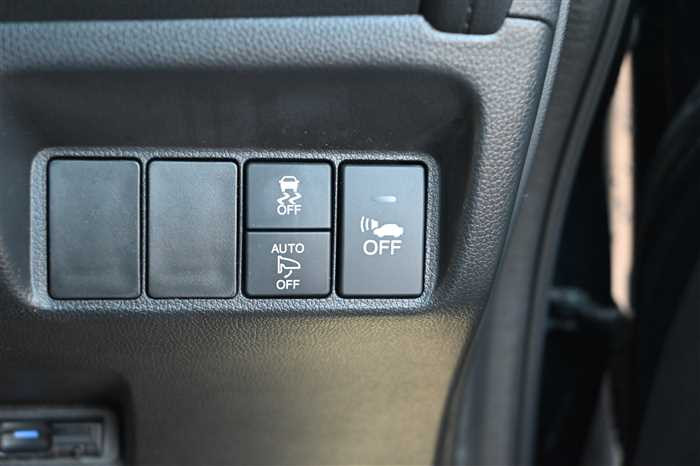 2015 Honda SHUTTLE HYBRID DAA-GP7 (UW-69a6941789641)[16]