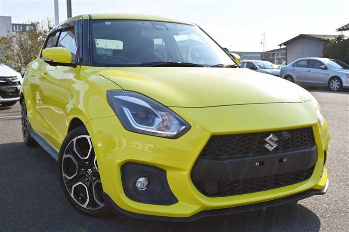 2018 Suzuki Swift CBA-ZC33S (UW-69a69418366b3)[2]
