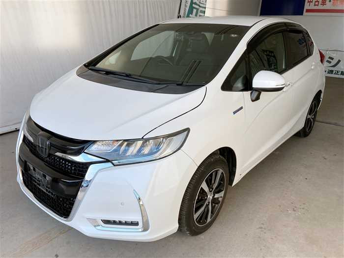 2018 Honda Fit Hybrid DAA-GP5 (UW-69a6941920d90)[0]