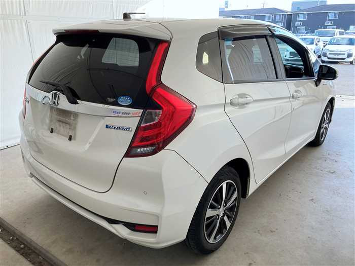 2018 Honda Fit Hybrid DAA-GP5 (UW-69a6941920d90)[1]