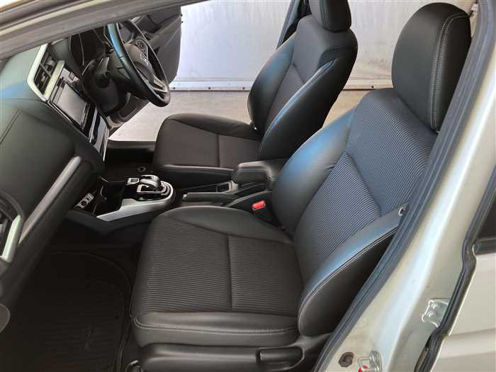 2018 Honda Fit Hybrid DAA-GP5 (UW-69a6941920d90)[14]