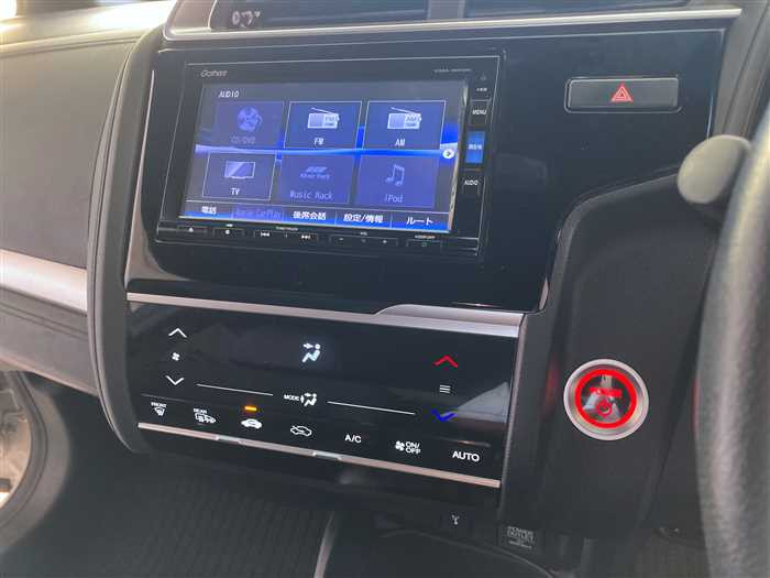 2018 Honda Fit Hybrid DAA-GP5 (UW-69a6941920d90)[20]