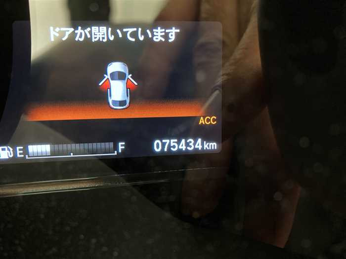 2018 Honda Fit Hybrid DAA-GP5 (UW-69a6941920d90)[24]