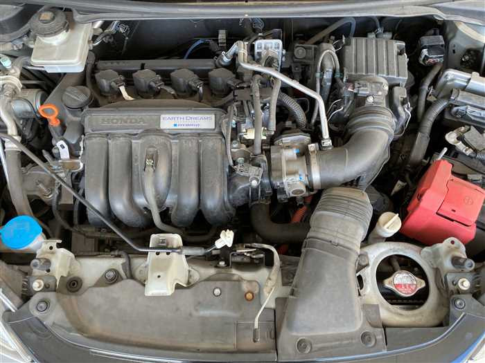 2018 Honda Fit Hybrid DAA-GP5 (UW-69a6941920d90)[25]