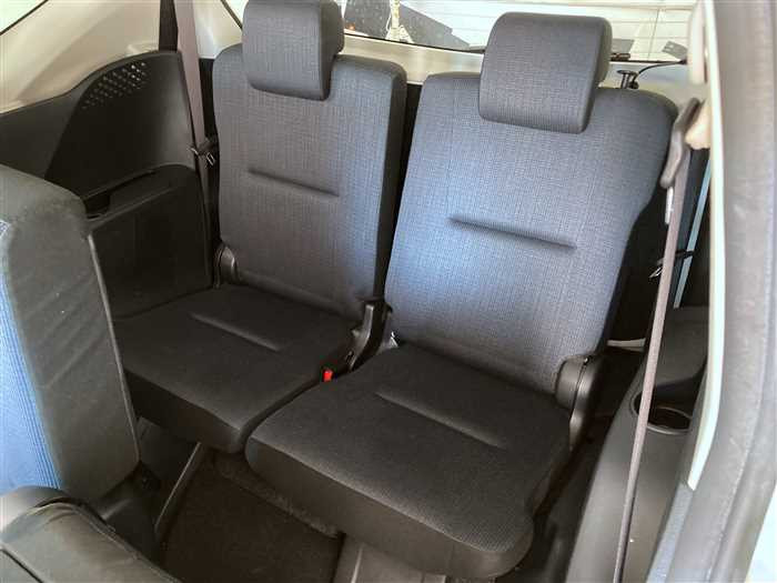 2016 Toyota Sienta DBA-NSP170G (UW-69ad0008e8e64)[14]