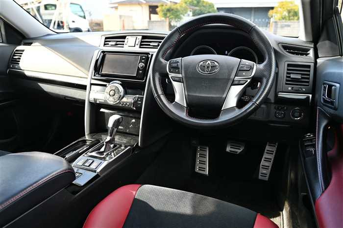 2017 Toyota Mark X DBA-GRX130 (UW-69ad000549ee1)[11]