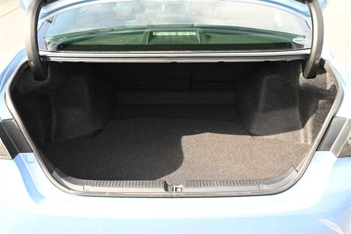 2017 Toyota Mark X DBA-GRX130 (UW-69ad000549ee1)[13]