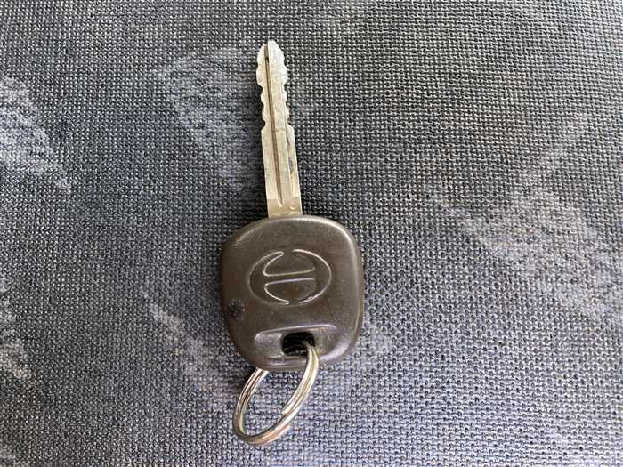 2011 Hino RANGER BKG-FC7JKYA (UW-69b2792588836)[25]