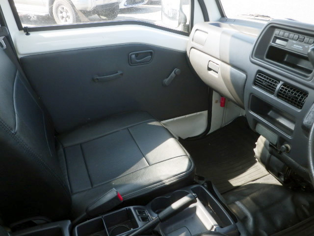 2000 Subaru Sambar TT2 (UW-699fcb94edc95)[8]