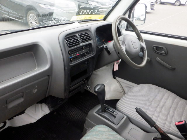 1999 Suzuki Carry Truck DA52T (UW-69a6aebf9b18b)[9]