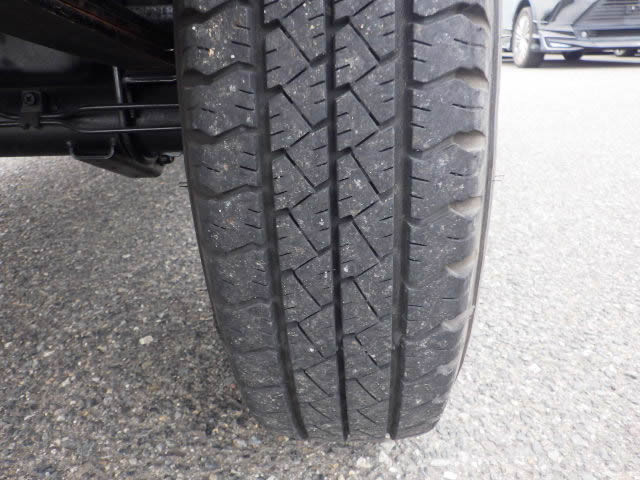 1999 Suzuki Carry Truck DA52T (UW-69a6aebf9b18b)[29]