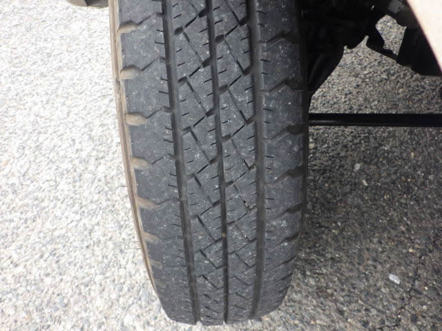 1999 Suzuki Carry Truck DA52T (UW-69a6aebf9b18b)[26]