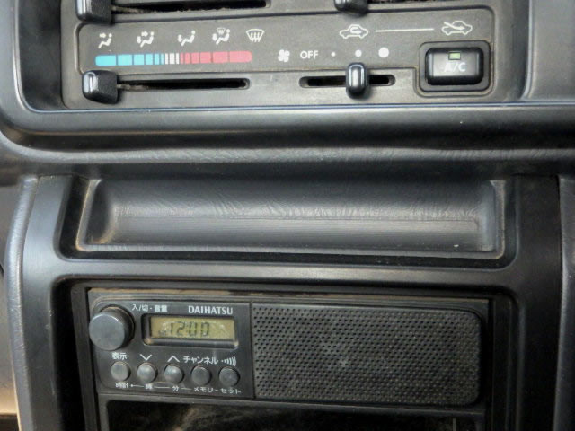 2001 Daihatsu Hijet Truck S210P (UW-699fe7cb7753e)[11]