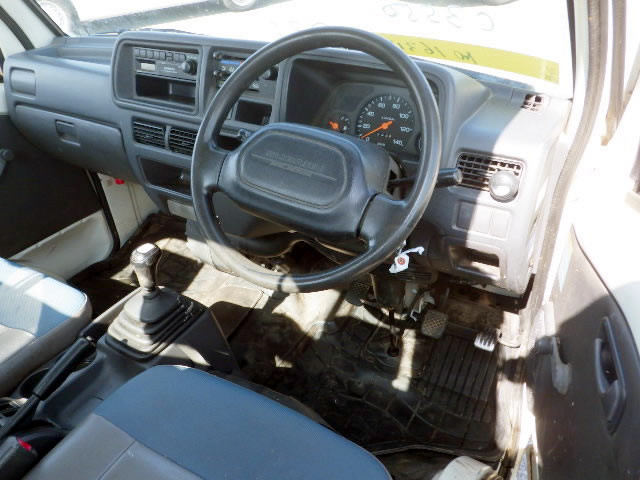 2000 Subaru Sambar TT2 (UW-699fedcdbc0ae)[10]