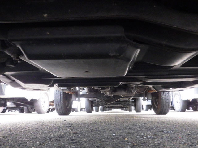 2000 Mitsubishi Minicab Truck U62T (UW-69a6b8f2807d7)[24]