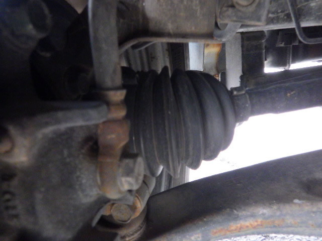 2000 Mitsubishi Minicab Truck U62T (UW-69a6b8f2807d7)[28]