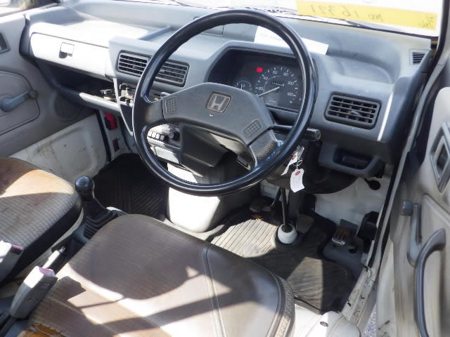 1994 Honda Acty Truck HA3 (UW-69aa764363966)[12]