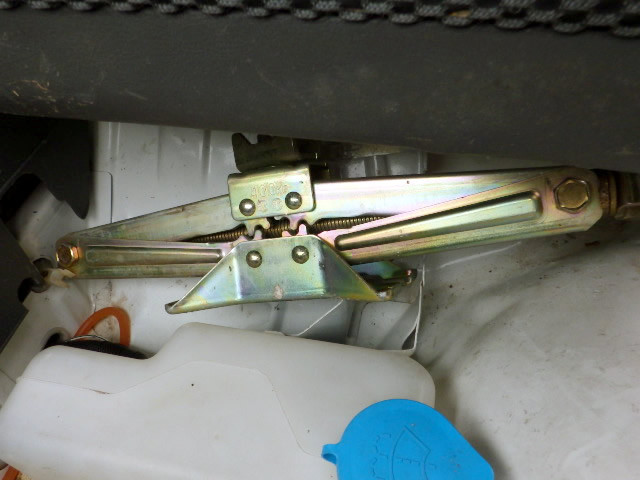 1997 Honda Acty Truck HA4 (UW-69aa7dda27282)[18]