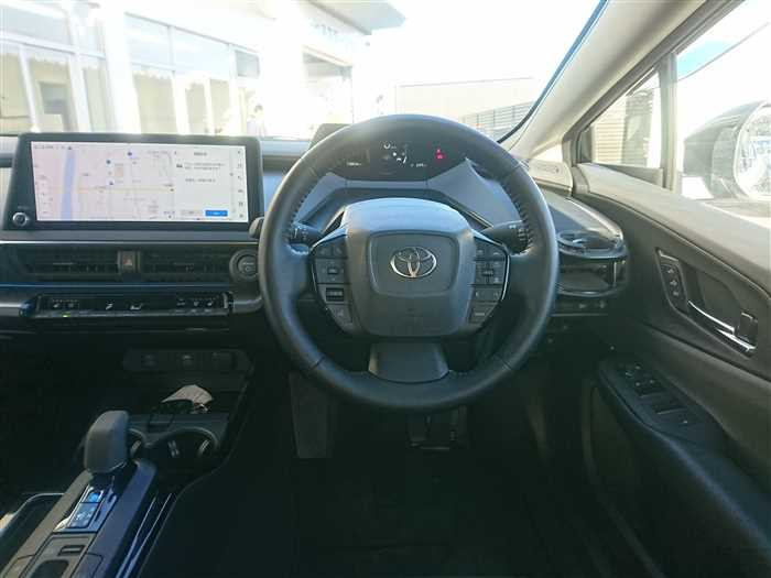 2025 Toyota Prius MXWH60 (UW-69ad001fcb469)[17]