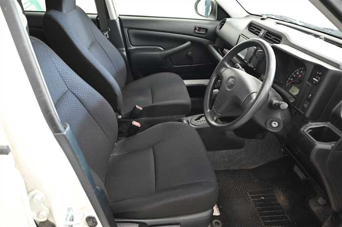 2020 Toyota Probox Van 5BE-NCP160V (UW-69ad002135d47)[8]