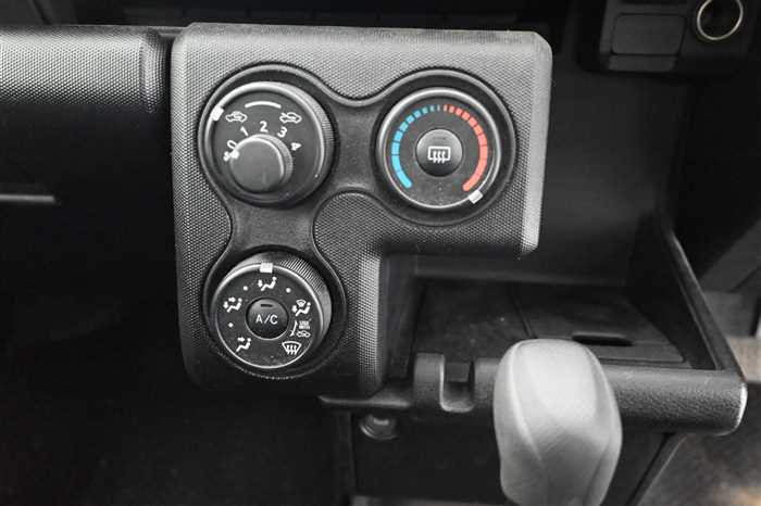 2020 Toyota Probox Van 5BE-NCP160V (UW-69ad002135d47)[18]