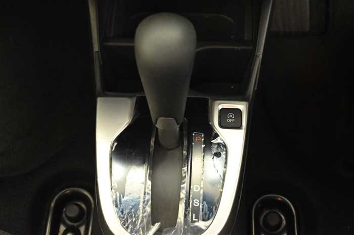 2017 Honda Fit DBA-GK3 (UW-69a693f130418)[17]