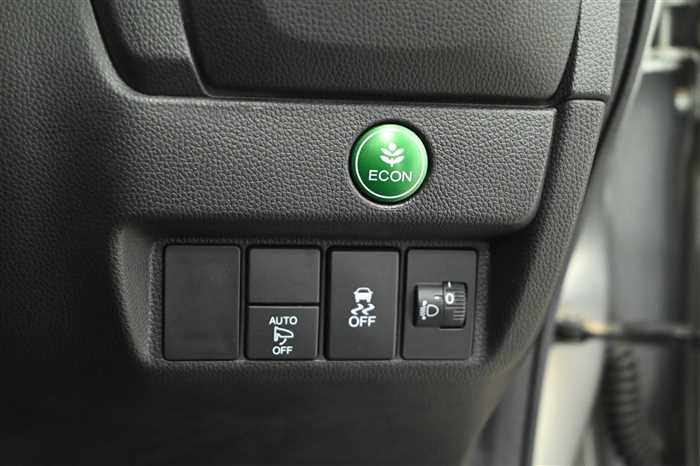 2017 Honda Fit DBA-GK3 (UW-69a693f130418)[19]