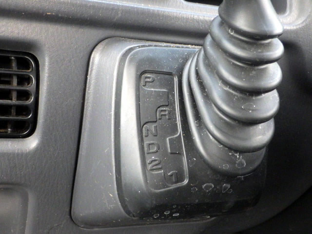 2000 Subaru Sambar TT1 (UW-69aa8c528739f)[14]