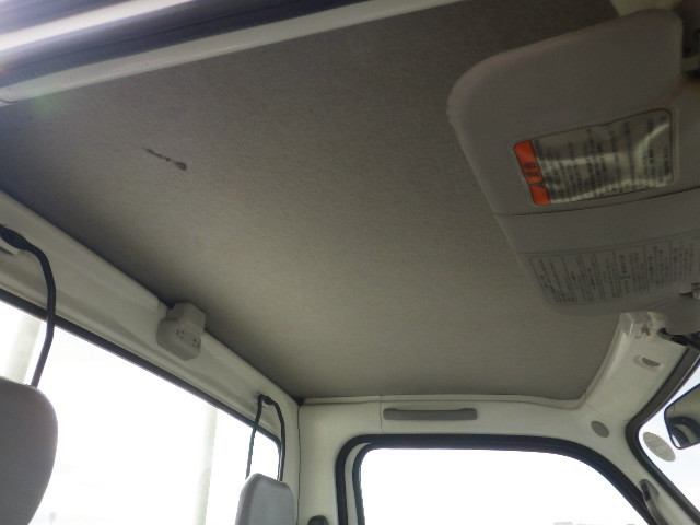 2000 Subaru Sambar TT1 (UW-69aa8c528739f)[17]