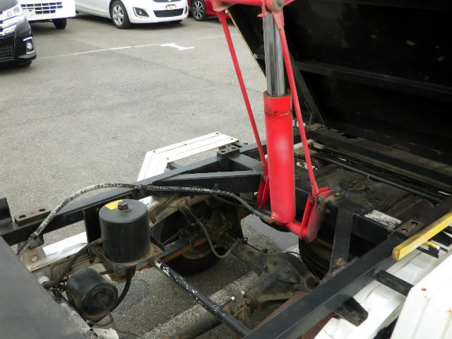 1994 Mitsubishi Minicab Truck U42T (UW-69aa8fa55e165)[23]